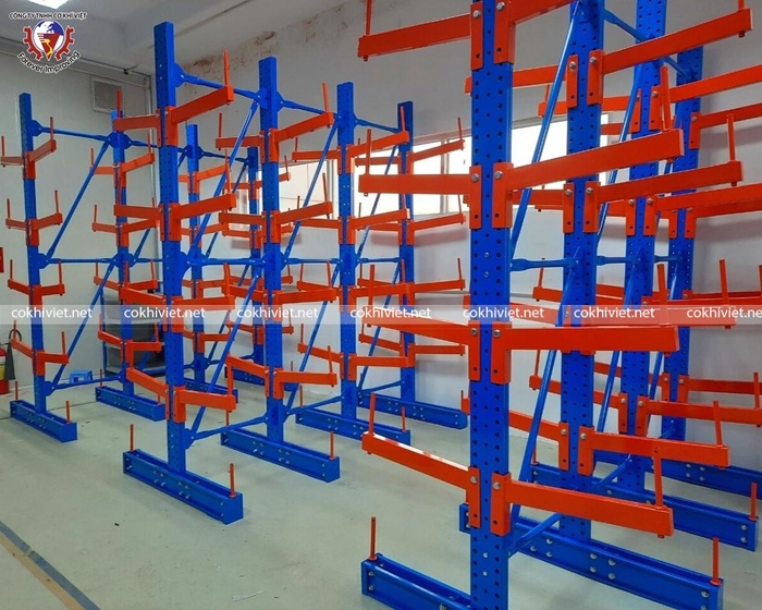 Cantilever racks