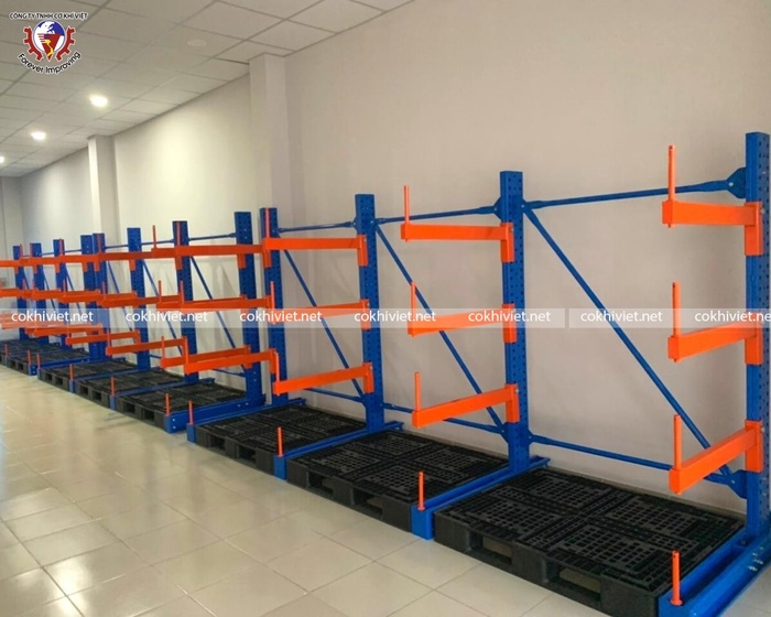 Cantilever racks