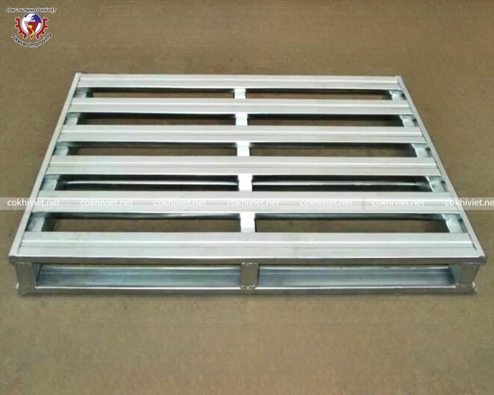 Hot-dip galvanized steel pallets