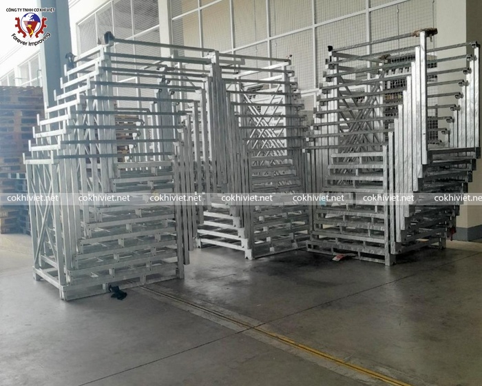 Hot-dip galvanized steel pallets