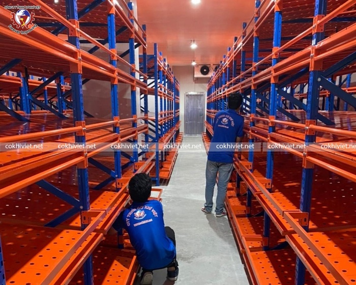 Medium duty racks