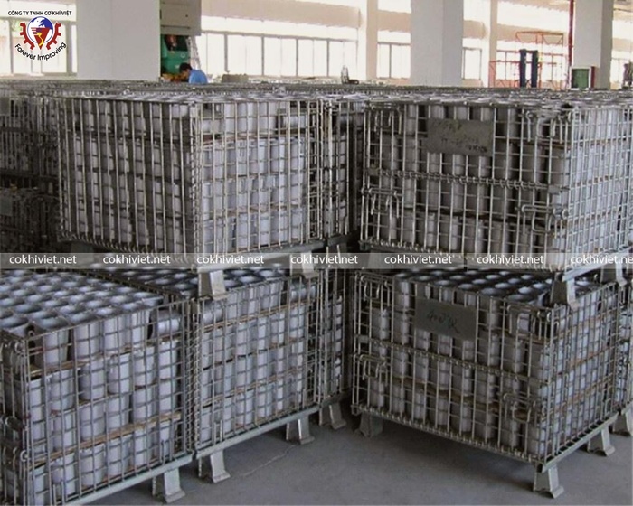 Steel mesh pallet