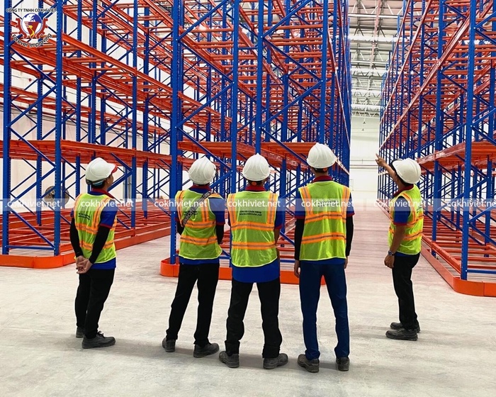 VNA - Very narrow aisle racks