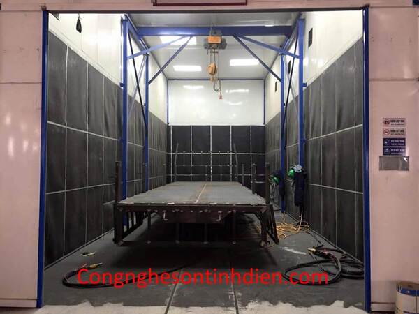 Abrasive blasting and surface cleaning systems