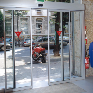 DC90 Automatic door