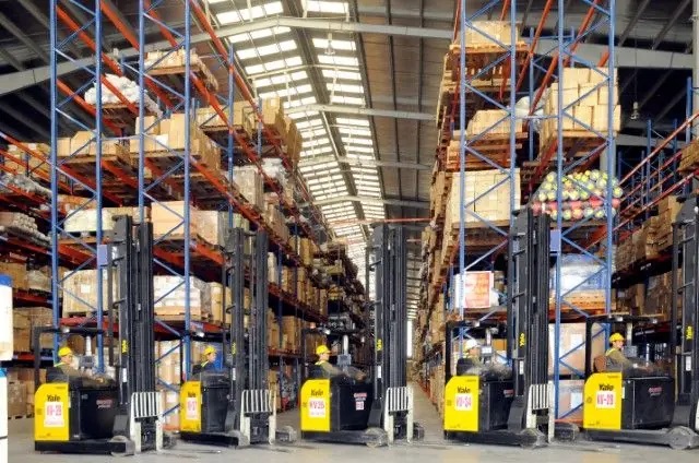 Warehousing service