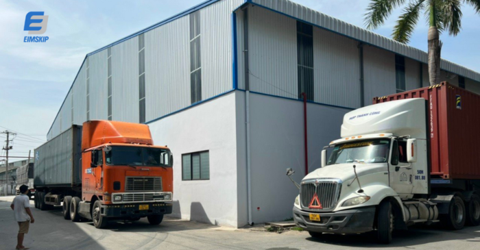 Eimskip warehouse photo