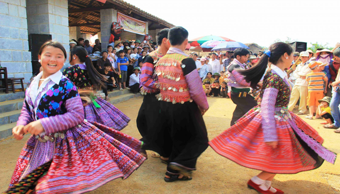 Lao Cai tour