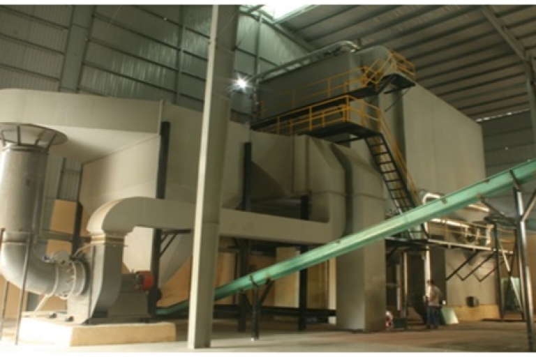Fluidized bed boiler