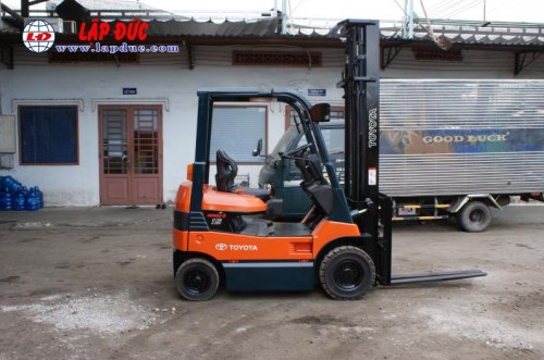 1.5-ton Toyota electric forklift