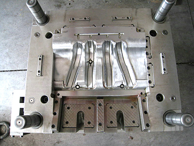 Forming mould
