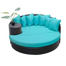 Poly rattan table and chair