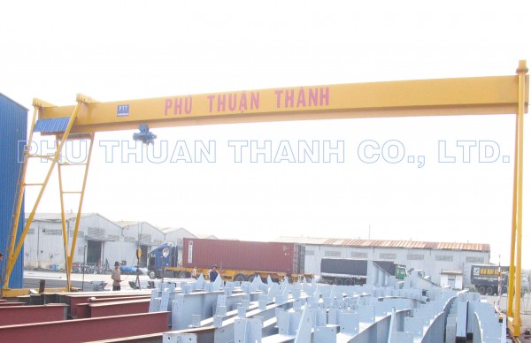 Monorail gantry crane