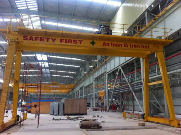 Double girder gantry crane