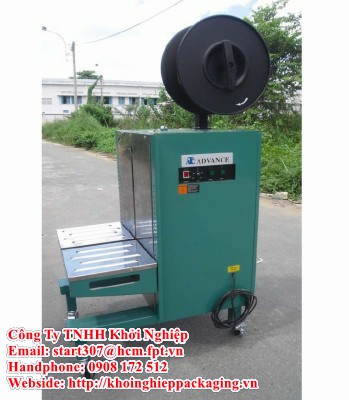 Semi automatic strapping machine