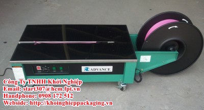 Semi automatic strapping machine