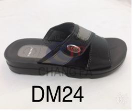 Men leather slipper