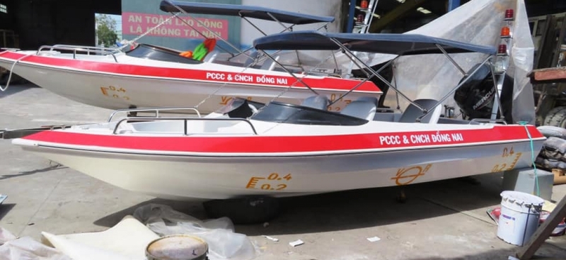 Rescue canoe TVD-CHCN490