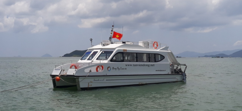 Double-hull passenger ship TVD-CATA1306