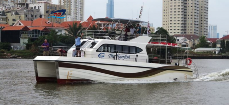 Double-hull passenger ship TVD-CATA1620
