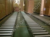 Roller conveyor