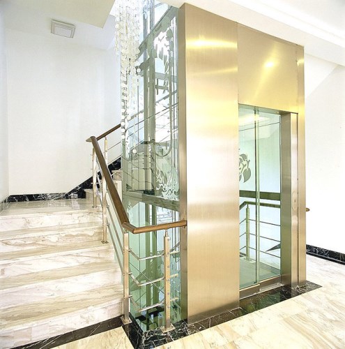 Mini family elevator
