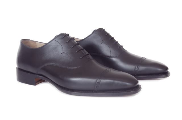 FSW028 - Black Perforated Captoe Oxford