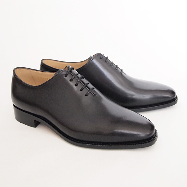 FV6404 - Black Wholecut Oxford