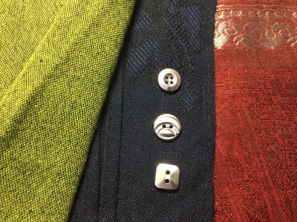 Metal buttons