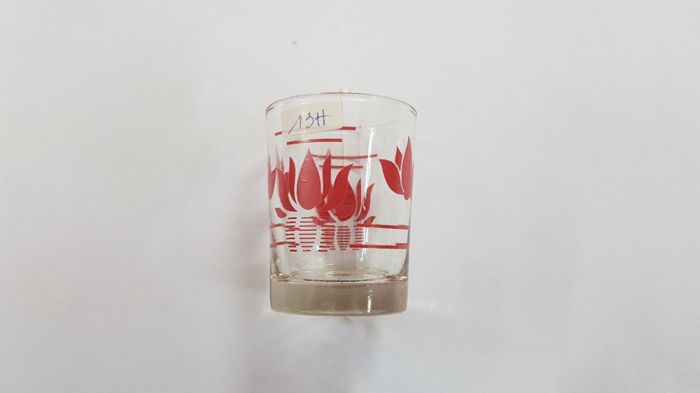 Ly, cốc thủy tinh