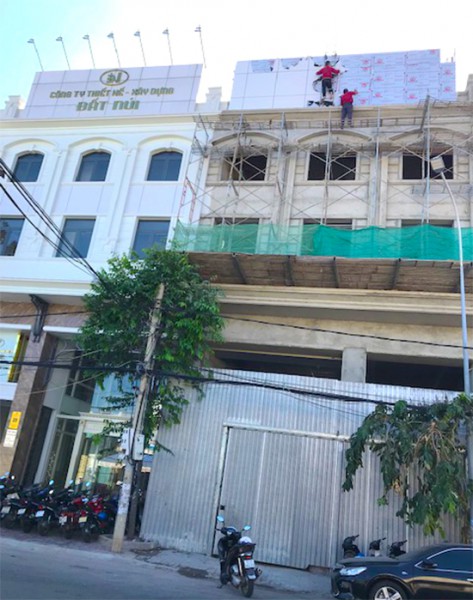 Construction of outdoor sign board