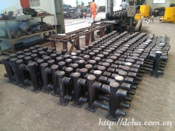 Flexible traffic separator