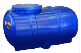 Horizontal plastic water tank
