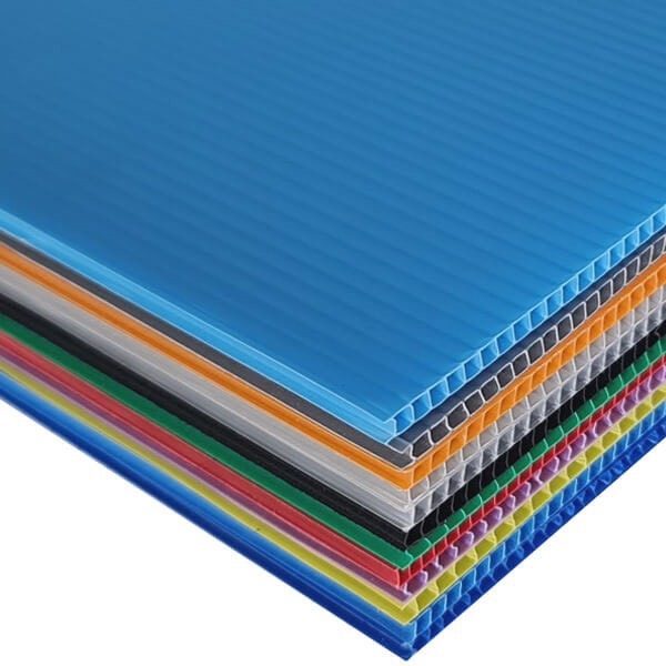 Plastic extrusion machine