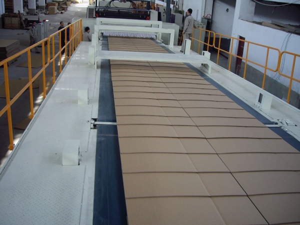 Paper packaging machinery