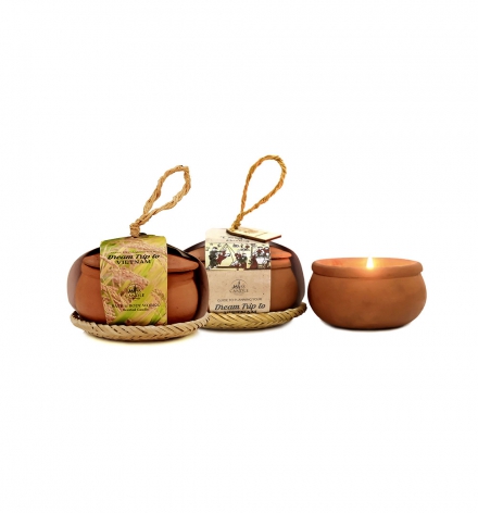 Teracotta filled candle