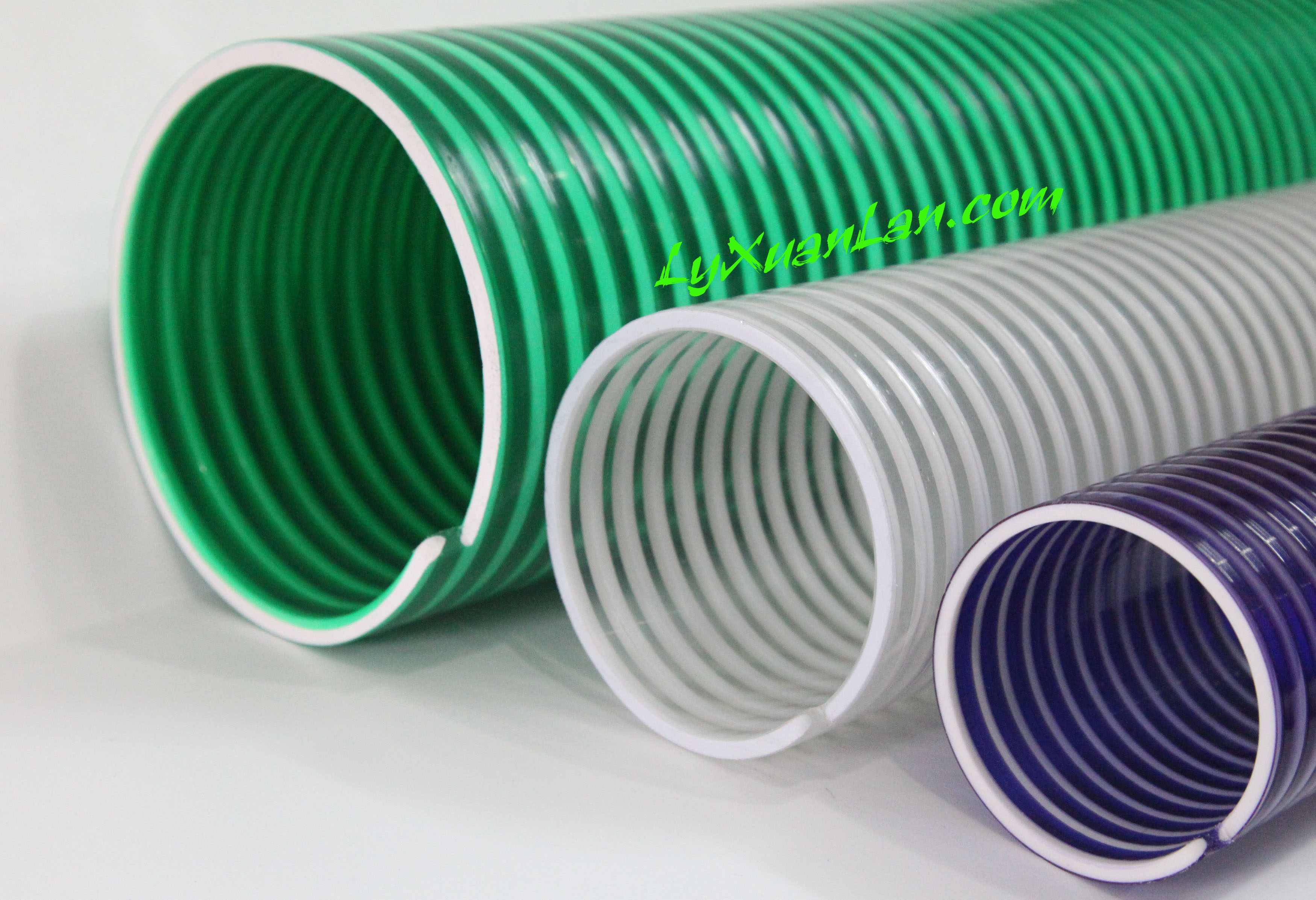 Ribbed tube