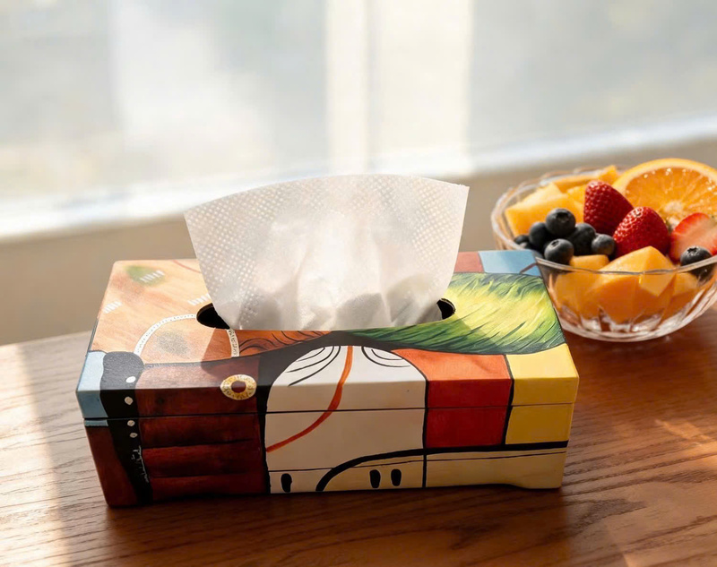 Lacquer tissue box
