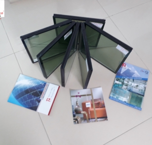 Laminated glass