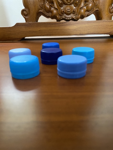 Plastic bottle caps