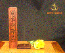 Stand Agarwood Burner