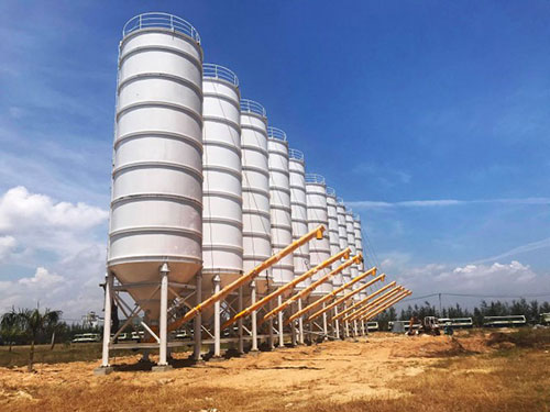 Silos, Industrial Tanks