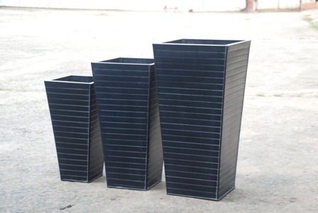 Black Zinc Pot