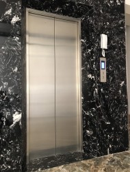 Passenger elevator
