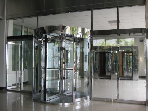 Revolving door