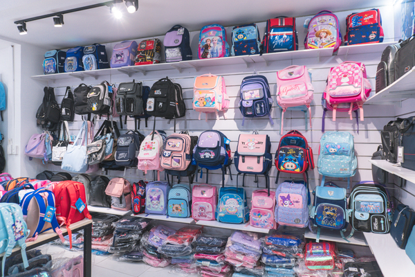 Truong Vui backpacks