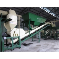 Solid waste treatment system