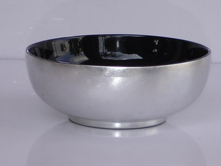 Lacquer bolw