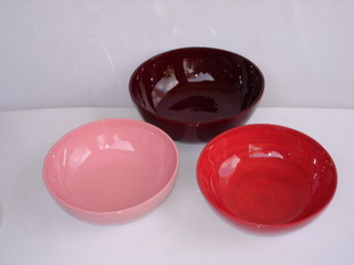 Plastic bowl