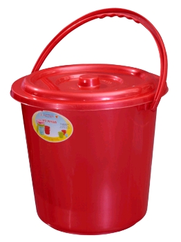 Plastic bucket